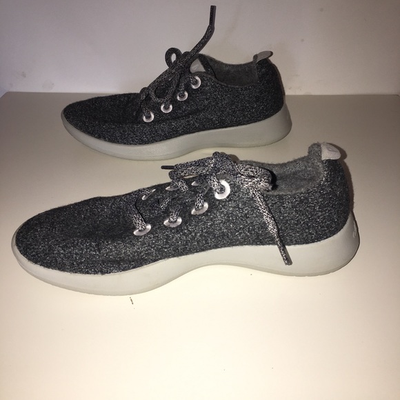 Allbirds Dark Grey The Wool Runners Sneakers 7 - Picture 6 of 10
